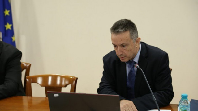 По време на обсъждането главният прокурор Иван Гешев не се